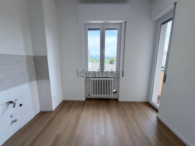 Appartamento in vendita di 90 m² in Via del Castano, 10