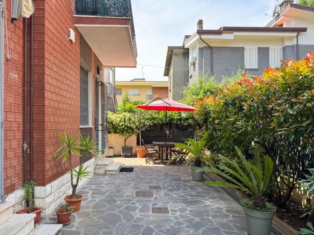 Appartamento in vendita di 90 m² in Via del Giglio, 19