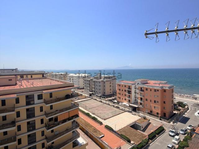 Appartamento in vendita di 90 m² in Via del Mare, 40