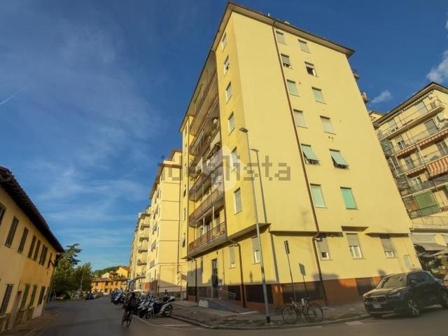Appartamento in vendita di 90 m² in Via del Ponte a Greve, 32