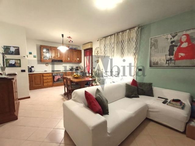 Appartamento in vendita di 90 m² in Via del Popolo, 21