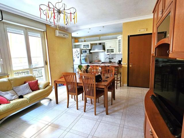 Appartamento in vendita di 90 m² in Via Deliceto