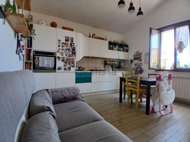 Appartamento in vendita di 90 m² in Via dell&apos Industria, 10