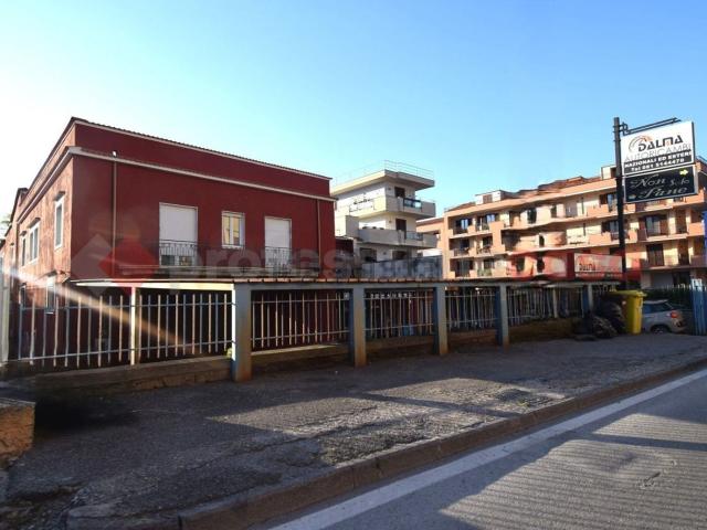 Appartamento in vendita di 100 m² in Via della Libertà, 11