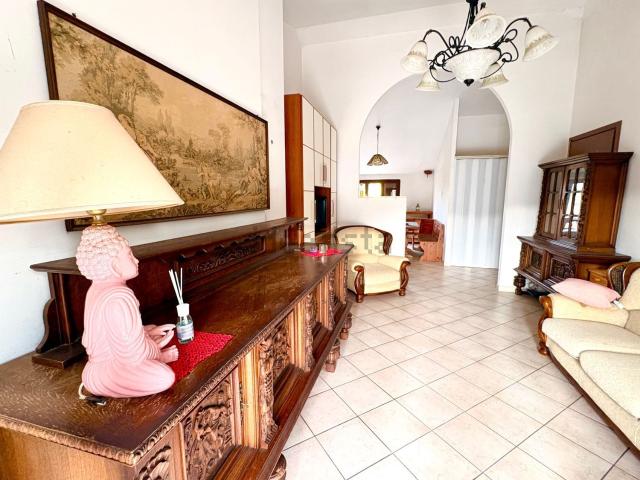 Appartamento in vendita di 90 m² in Via della Madonnella