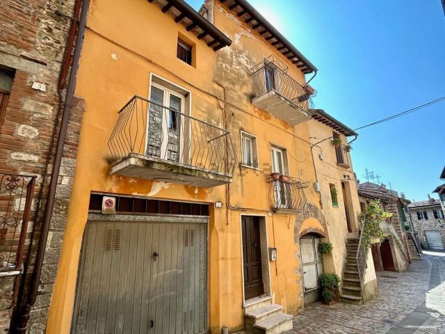 Appartamento in vendita di 90 m² in Via delle Canepine