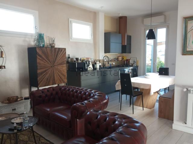 Appartamento in vendita di 90 m² in Via delle Gore