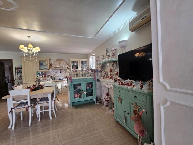 Appartamento in vendita di 90 m² in Via delle Muse, 28