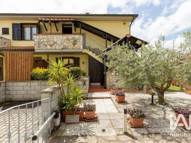Appartamento in vendita di 90 m² in Via delle Prata, 10