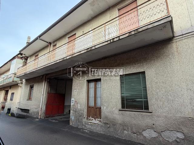 Appartamento in vendita di 90 m² in Via delle Rose, 12