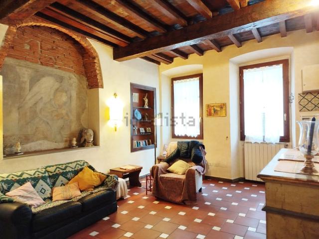 Appartamento in vendita di 90 m² in Via di Camaldoli, 6