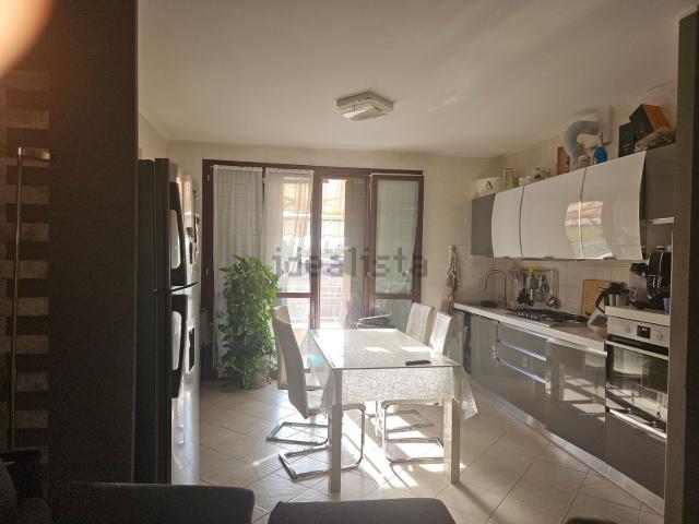 Appartamento in vendita di 90 m² in Via di Mezzo