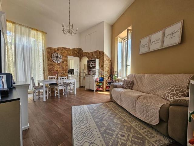 Appartamento in vendita di 90 m² in Via di Niso