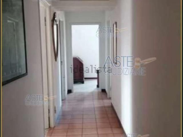 Appartamento in vendita di 90 m² in Via Domenico Corvi, 83