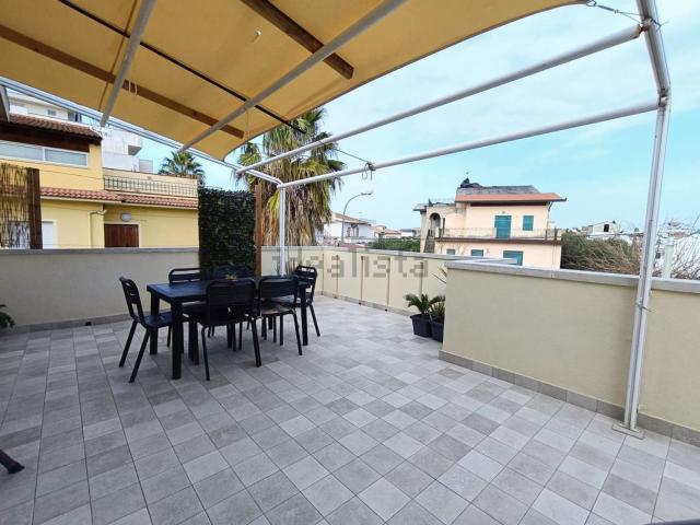 Appartamento in vendita di 90 m² in Via Dottore Benedetto Genovesi, 145