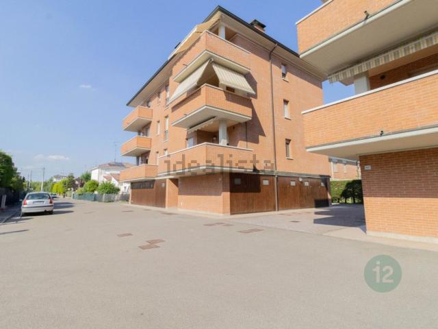 Appartamento in vendita di 90 m² in Via Due Ponti, 102