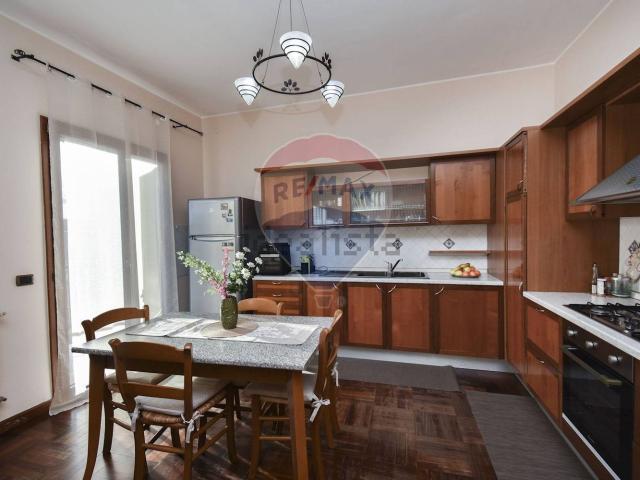 Appartamento in vendita di 90 m² in Via E. Bellia, 260