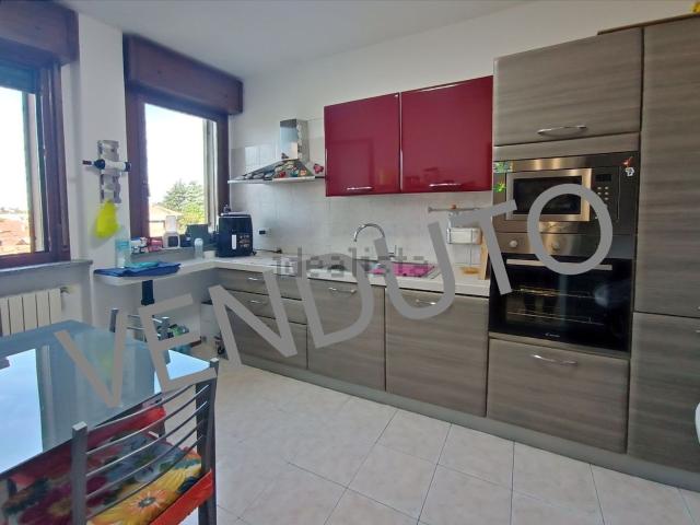Appartamento in vendita di 90 m² in Via Egidio Checchi, 7