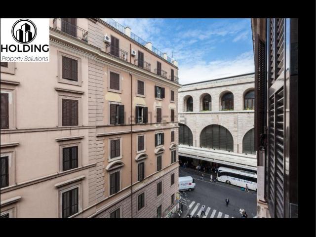 Appartamento in vendita di 90 m² in Via Enrico Cialdini