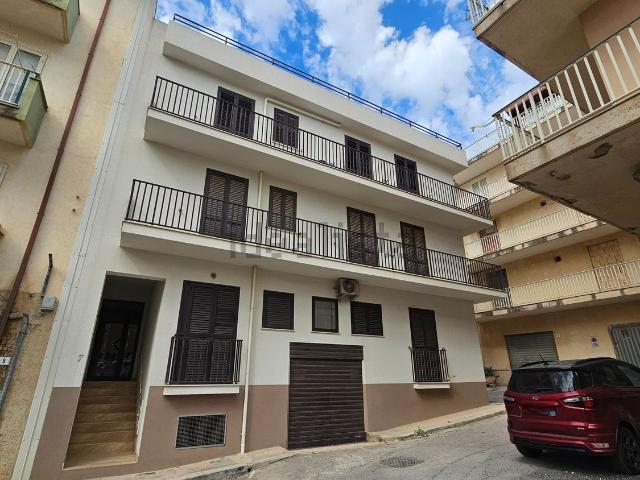 Appartamento in vendita di 90 m² in Via Enrico Berlinguer
