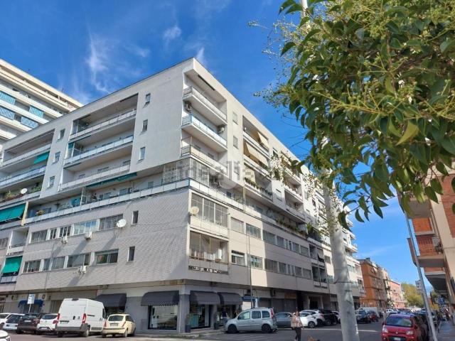 Appartamento in vendita di 90 m² in Via Enrico Toti, 15