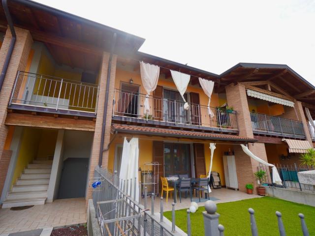 Appartamento in vendita di 90 m² in Via Eugenio Montale