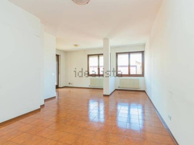 Appartamento in vendita di 90 m² in Via Europa