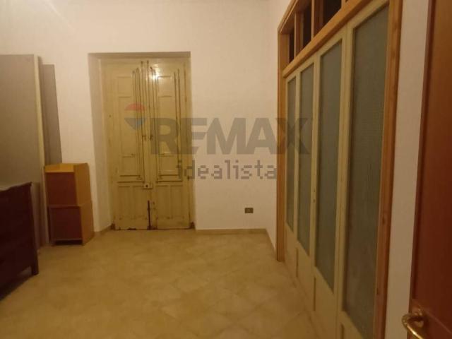 Appartamento in vendita di 90 m² in Via F. de Maria, 30