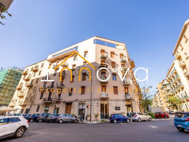 Appartamento in vendita di 90 m² in Via F. Petrarca, 36