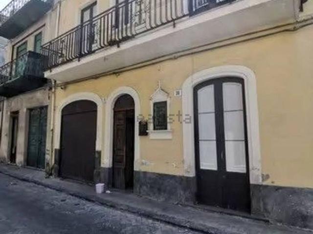 Appartamento in vendita di 90 m² in Via Fabio Filzi