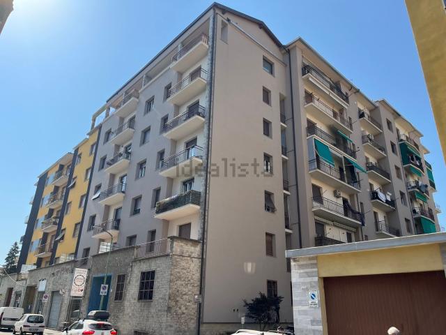 Appartamento in vendita di 90 m² in Via Felice Cavallotti