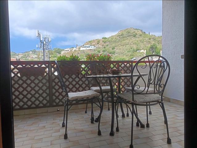 Appartamento in vendita di 90 m² in Via Filippo Mancuso