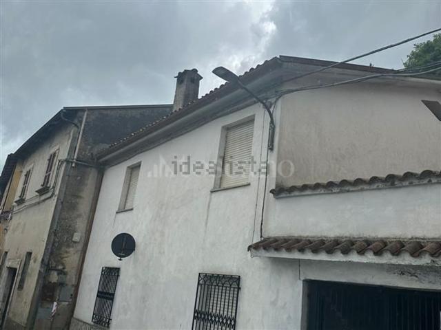 Appartamento in vendita di 90 m² in Via Fratelli Cairoli