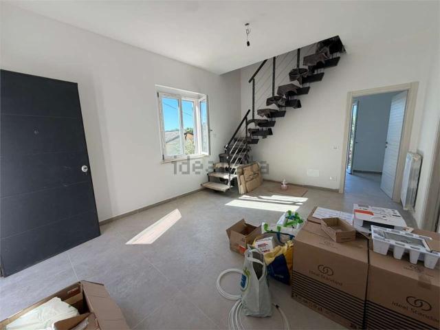 Appartamento in vendita di 90 m² in Via Fratelli Purgotti, 1