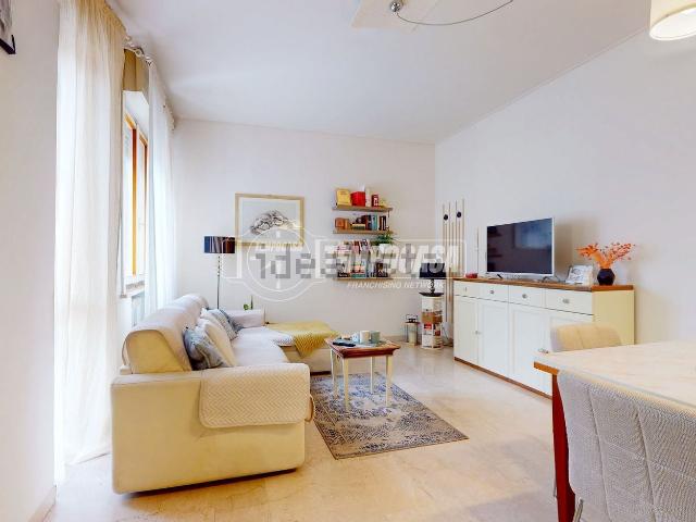 Appartamento in vendita di 90 m² in Via Fratelli Rosselli, 8