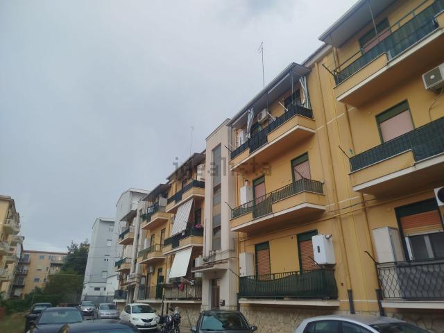 Appartamento in vendita di 90 m² in Via Fratelli Rosselli