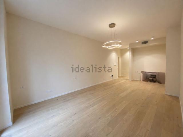 Appartamento in vendita di 90 m² in Via Friuli, 34