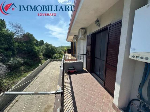 Appartamento in vendita di 90 m² in Via G. Amendola, 80