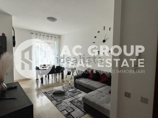 Appartamento in vendita di 90 m² in Via G. Leopardi