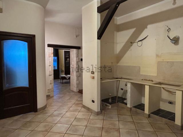 Appartamento in vendita di 90 m² in Via G. Pascoli, 5