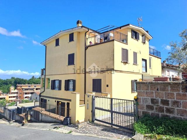Appartamento in vendita di 90 m² in Via Giotto, 14