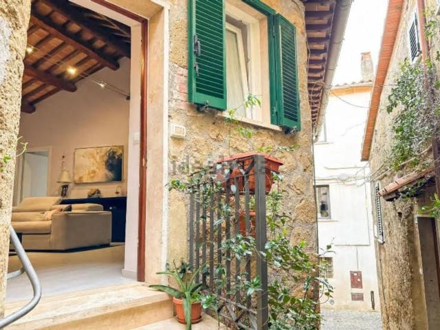 Appartamento in vendita di 90 m² in Via Giovan Battista Passeri, 131