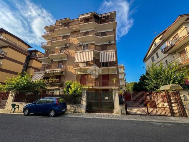 Appartamento in vendita di 90 m² in Via Giovanni Verga, 12