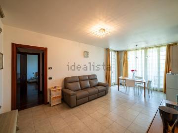 Appartamento in vendita di 90 m² in Via Giovanni XXIII, 1