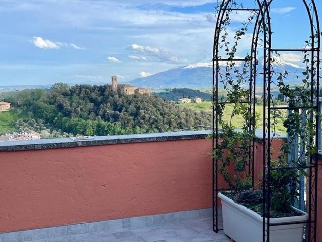 Appartamento in vendita di 90 m² in Via Giovanni Battista Leopardi