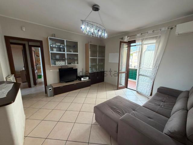 Appartamento in vendita di 90 m² in Via Giovanni Falcone, 5