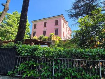 Appartamento in vendita di 90 m² in Via Giovanni Muzzioli