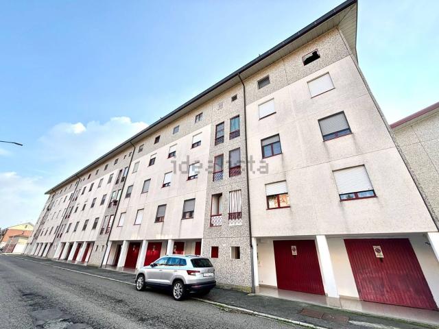 Appartamento in vendita di 90 m² in Via Giolitti, 32