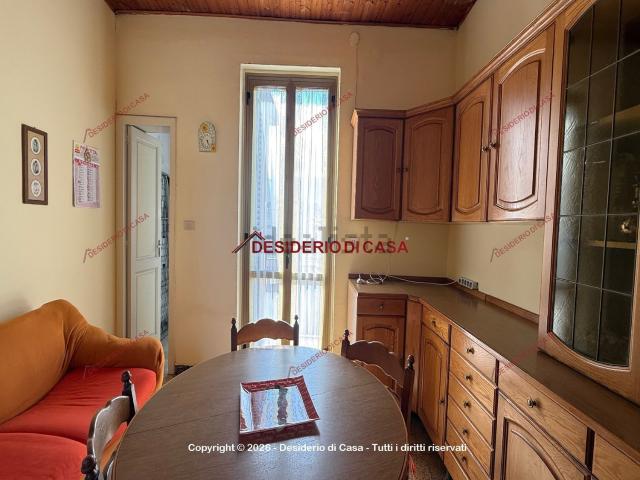 Appartamento in vendita di 90 m² in Via Giosuè Carducci, 24