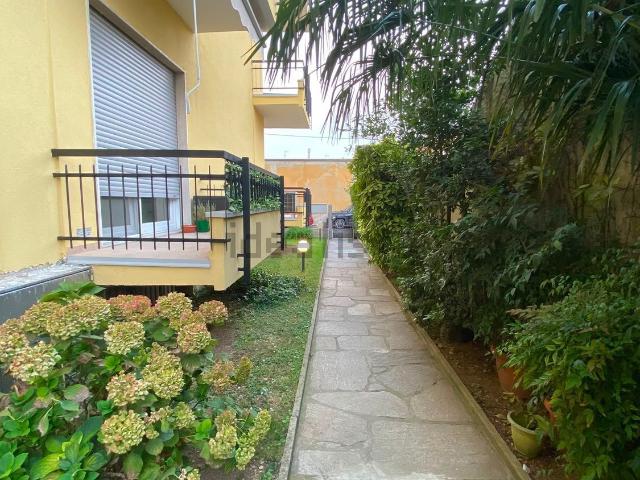 Appartamento in vendita di 90 m² in Via Giosuè Carducci